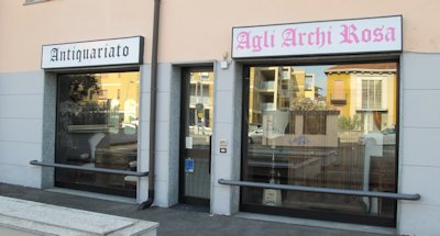 Agli archi rosa Vigevano - Oggetti d'arte e antiquariato