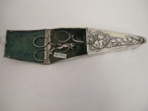 small scissor box 1904