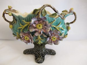 Barbotine cache-pot with flowers and branches on relief